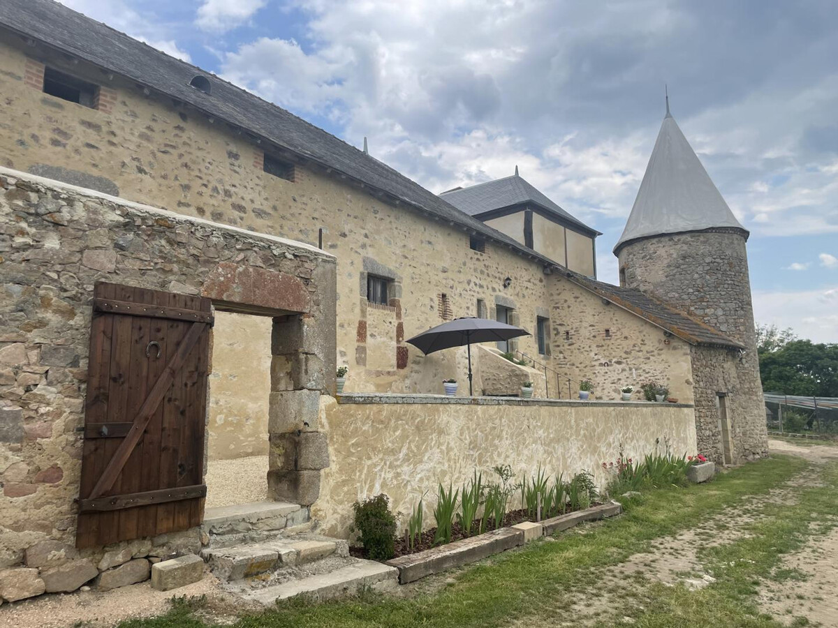 Gîte de caractère avec vue sur château à Vernusse - Photo 29