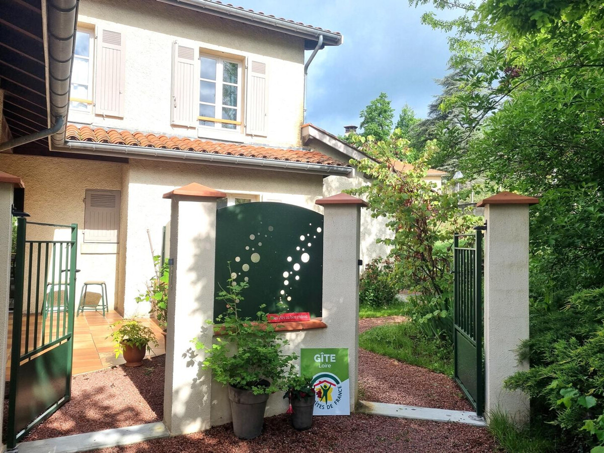 La Petite Bulle : Gîte 2 pers. avec terrasse à Saint-Galmier - Photo 17