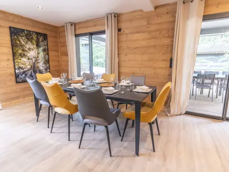 Lodge 8 pers. au Chambon-sur-Lignon : spa privé et piscine : photo 4