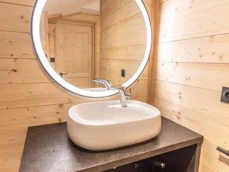 Lodge 12 pers. avec bain à remous et spa au Chambon-sur-Lignon : photo 11