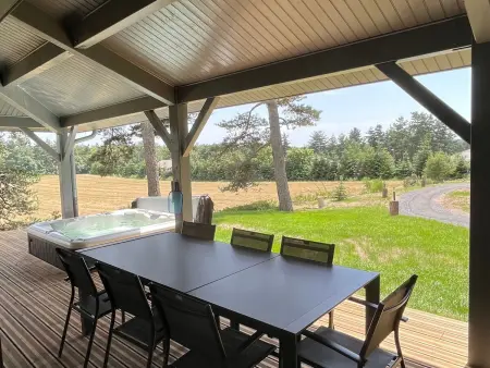 Lodge 12 pers. avec bain à remous et spa au Chambon-sur-Lignon : photo 25