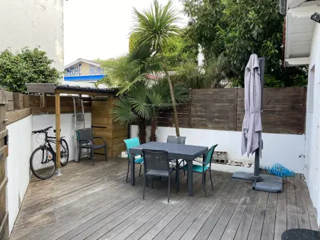 Location appartement à Arcachon, Triplex calme avec terrasse, climatisation, proche plage et commerces à Arcachon