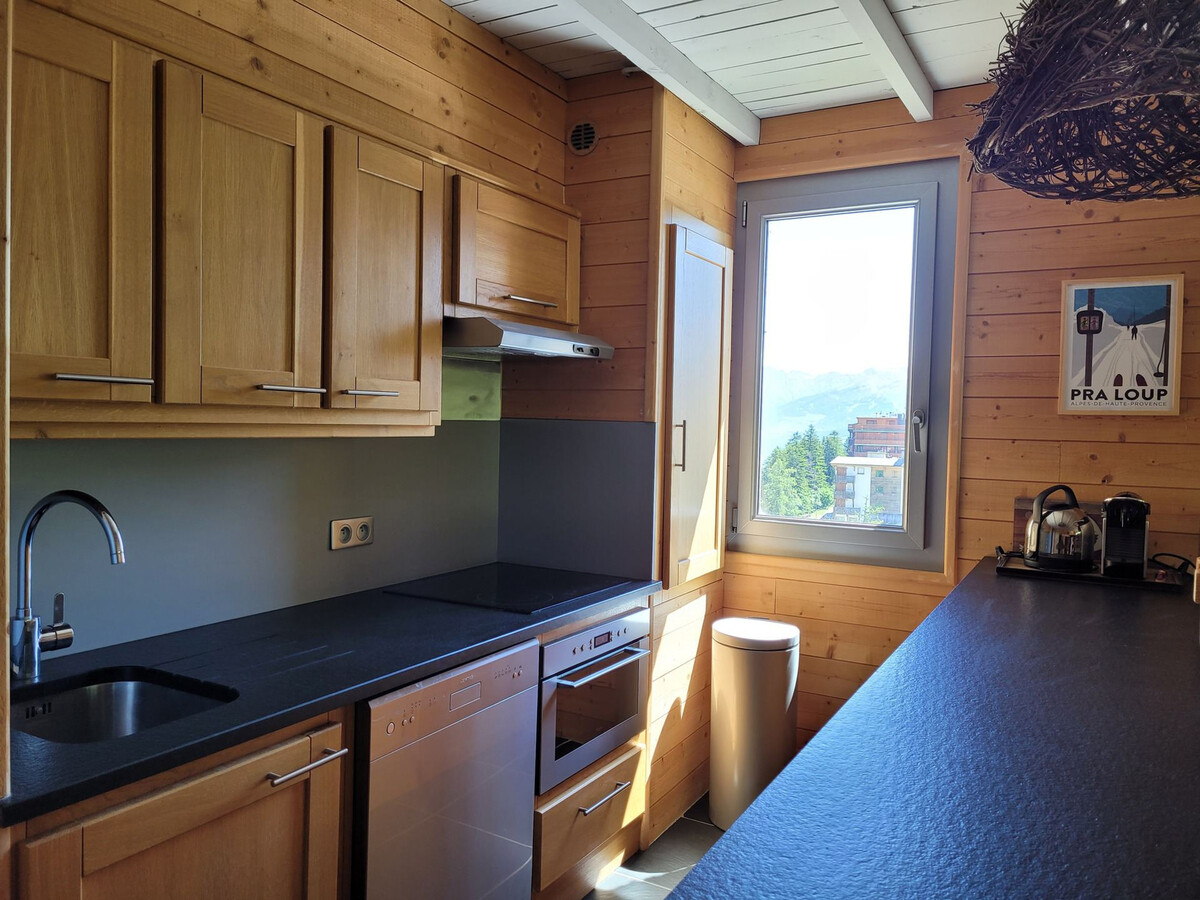 Appartement rénové 52m², balcon vue montagne à Pra-Loup - Photo 3