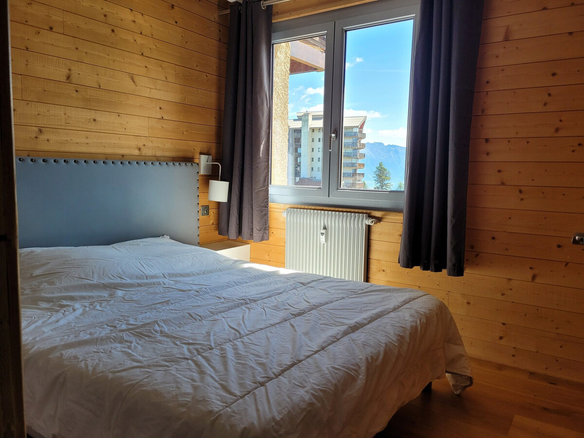 Appartement rénové 52m², balcon vue montagne à Pra-Loup - Photo 4