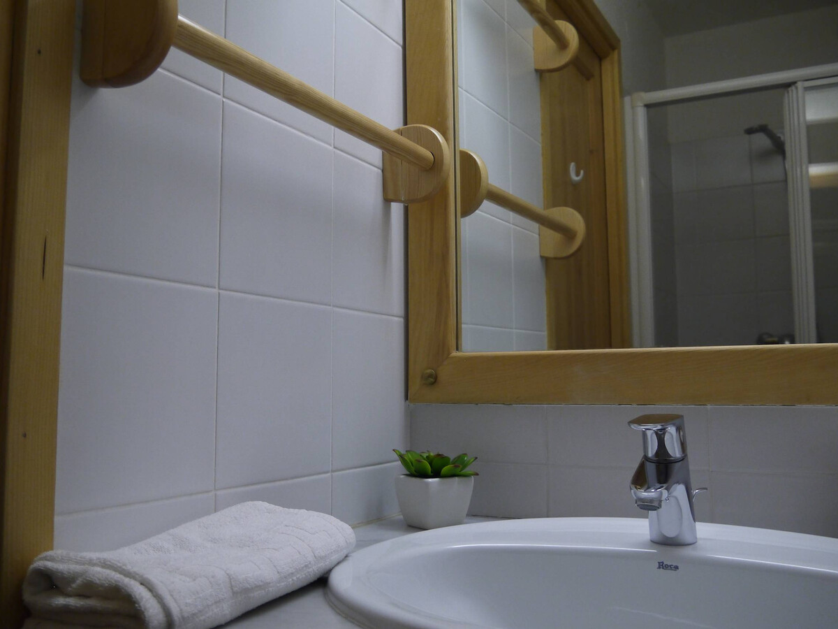 Appartement 6 pers., 2 chambres, balcon – Méribel - Photo 10
