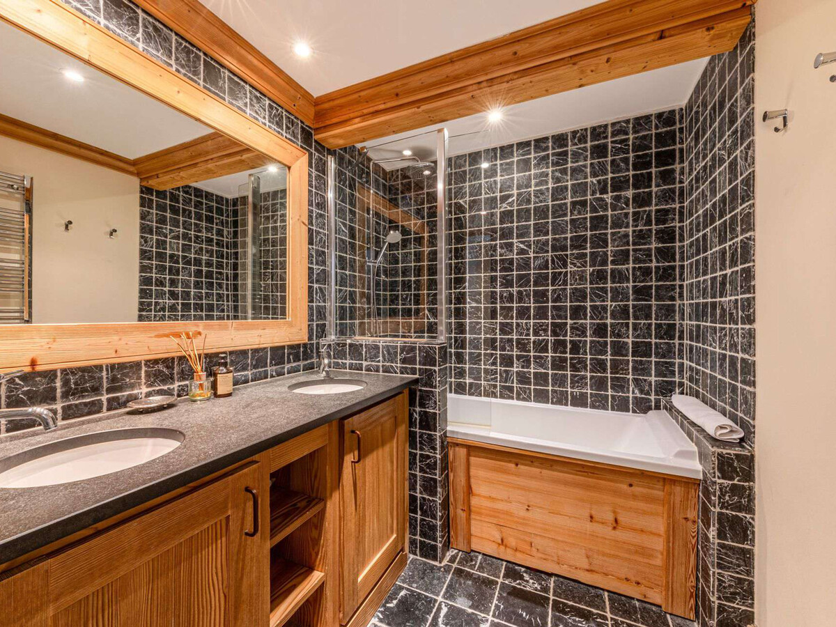 Apt 140m² 8 pers., 4 chambres, balcons, casier ski chauffé - Photo 16