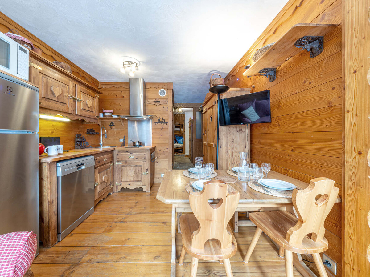 Studio 4 pers avec alcôve à Val-d'Isère, balcon sud - Photo 3