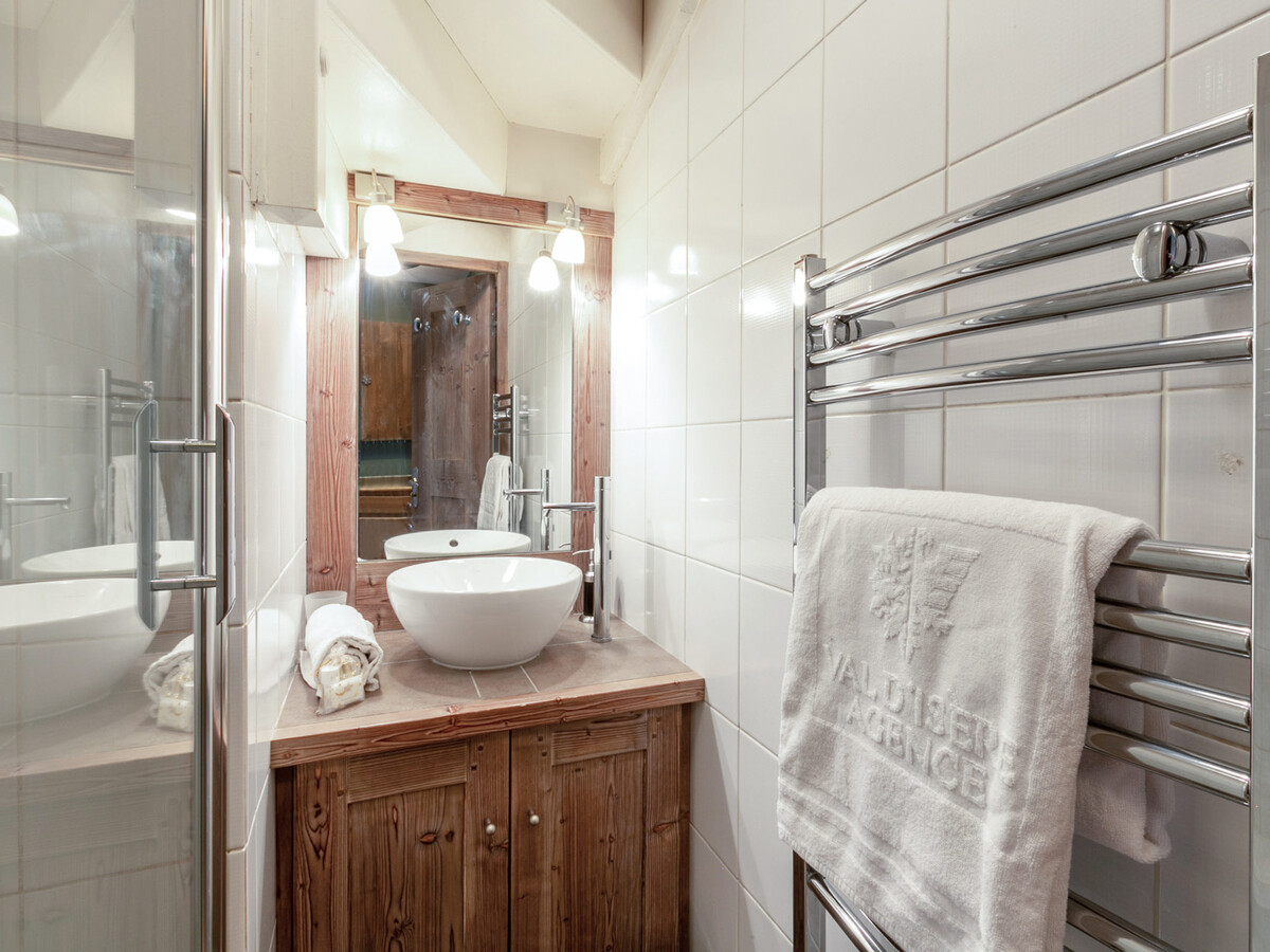Duplex 70 m² cheminée et balcon Sud à Val-d'Isère - Photo 13