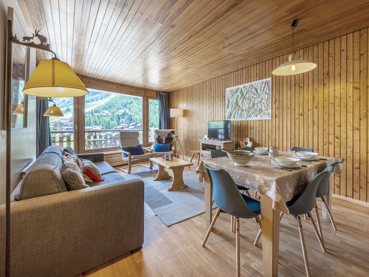 Appartement 6 pers. Val-d'Isère, balcon sud et vue village - Photo 4
