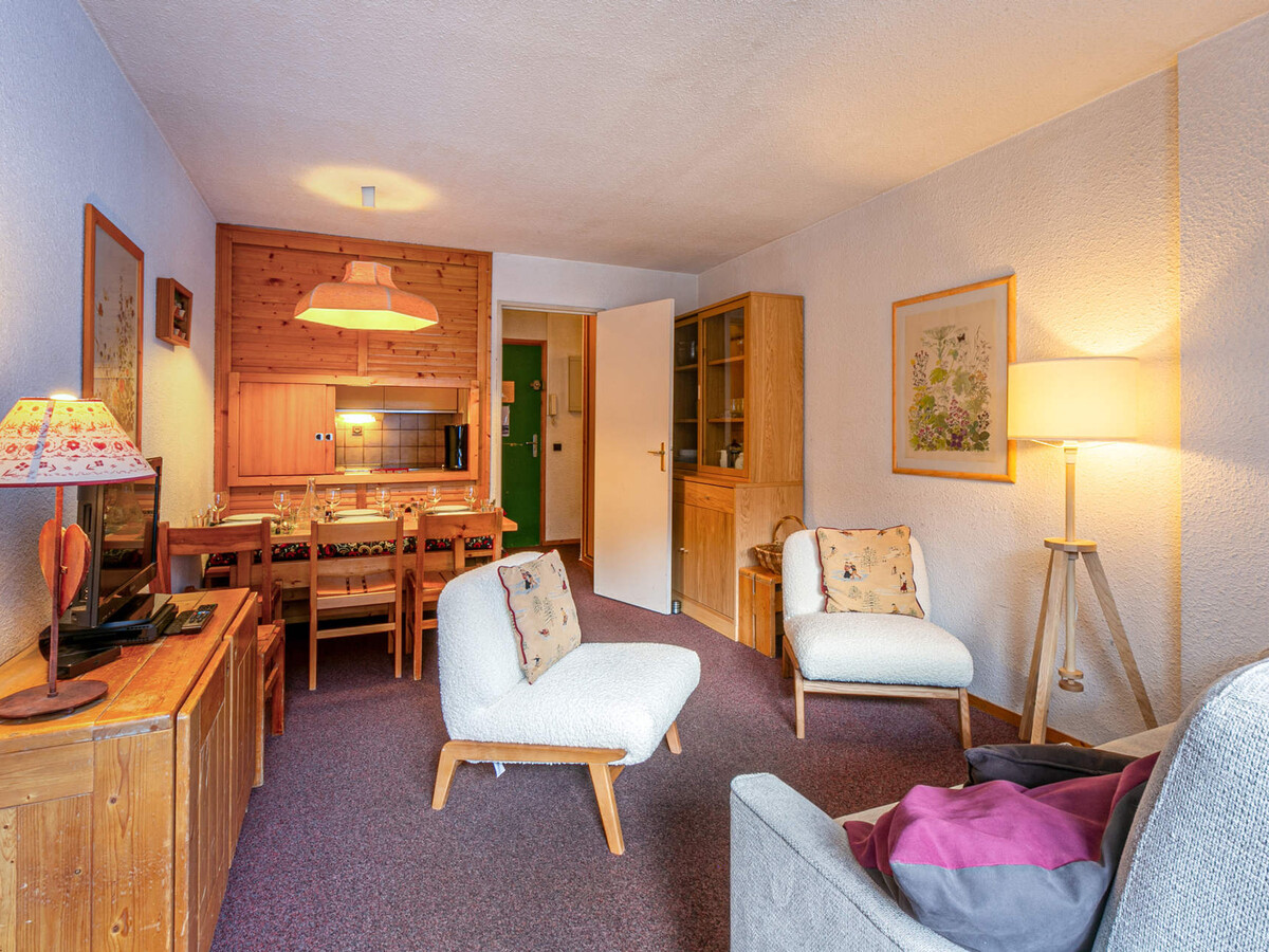 Appartement 2 pièces Val-d'Isère, balcon sud et parking - Photo 2