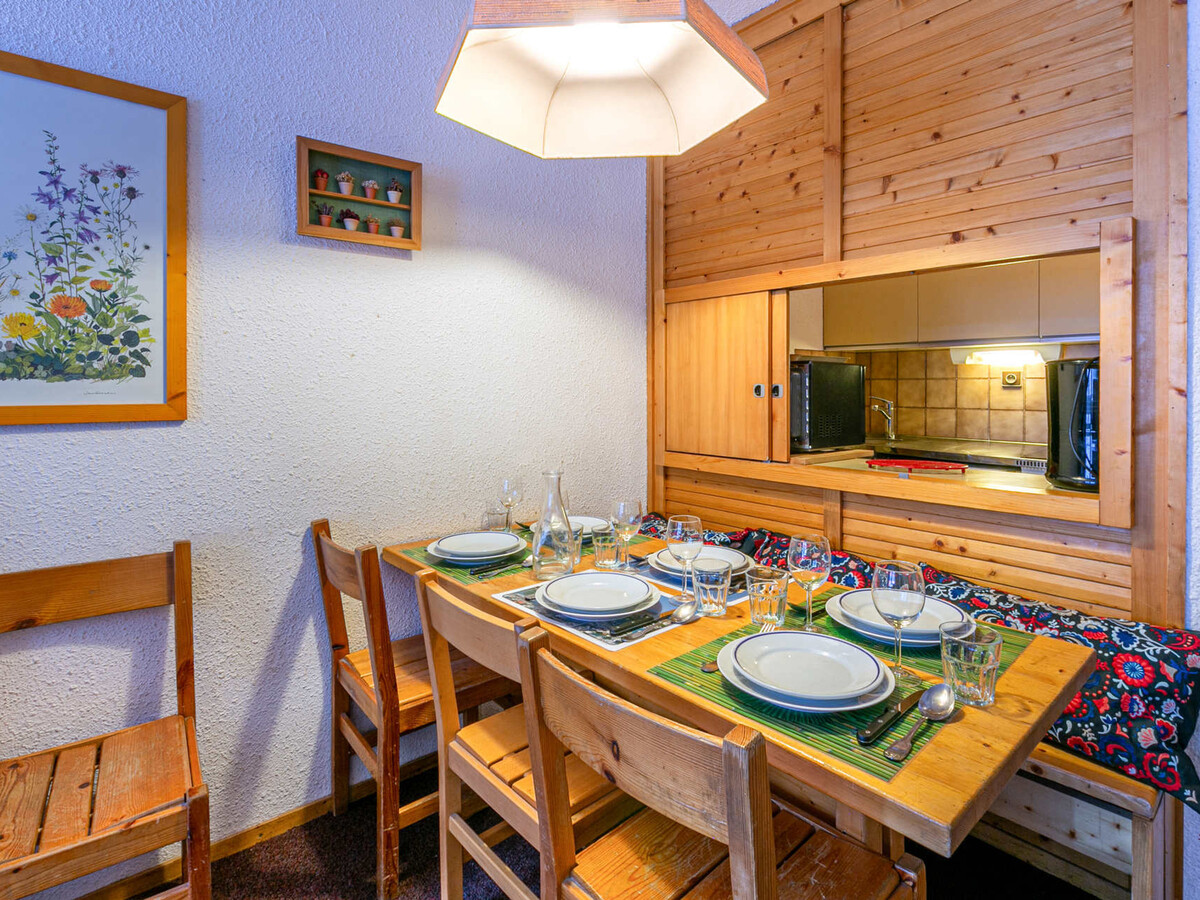 Appartement 2 pièces Val-d'Isère, balcon sud et parking - Photo 3
