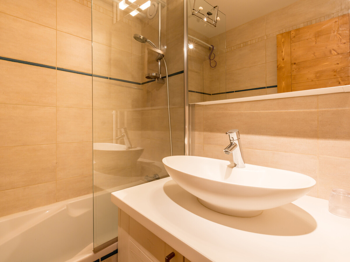 Appartement 6 pers. rénové, balcon sud, garage à Val-d'Isère - Photo 9