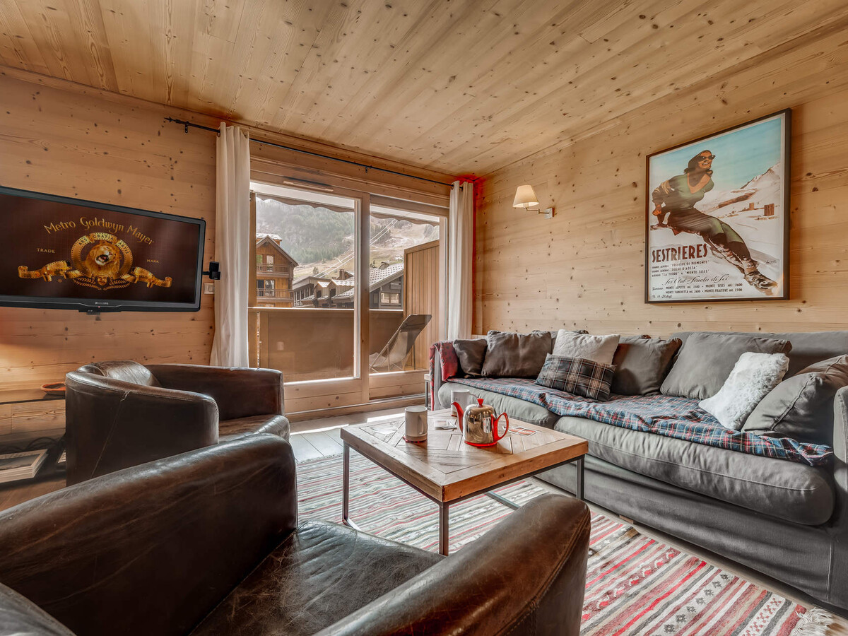 Appartement 3 chambres, balcon sud, 95 m² au cœur de Val-d'Isère - Photo 2