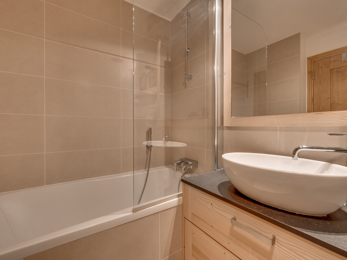 Appartement 3 chambres, balcon sud, 95 m² au cœur de Val-d'Isère - Photo 16
