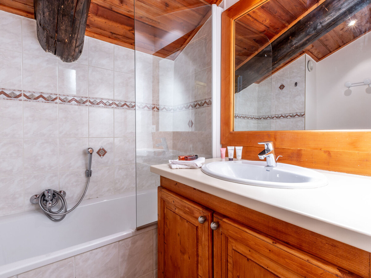 Duplex 46m² Val-d'Isère, 6 personnes, balcon sud - Photo 10