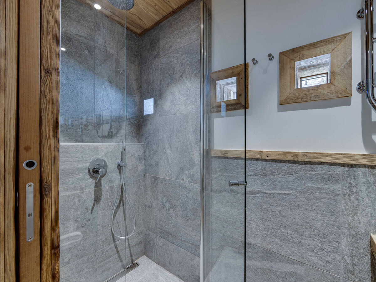 Appartement 4 pièces standing au pied des pistes - Val-d'Isère - Photo 14