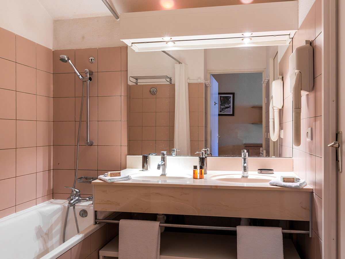 Studio cabine 34m² avec balcon à Val-d'Isère - Photo 8