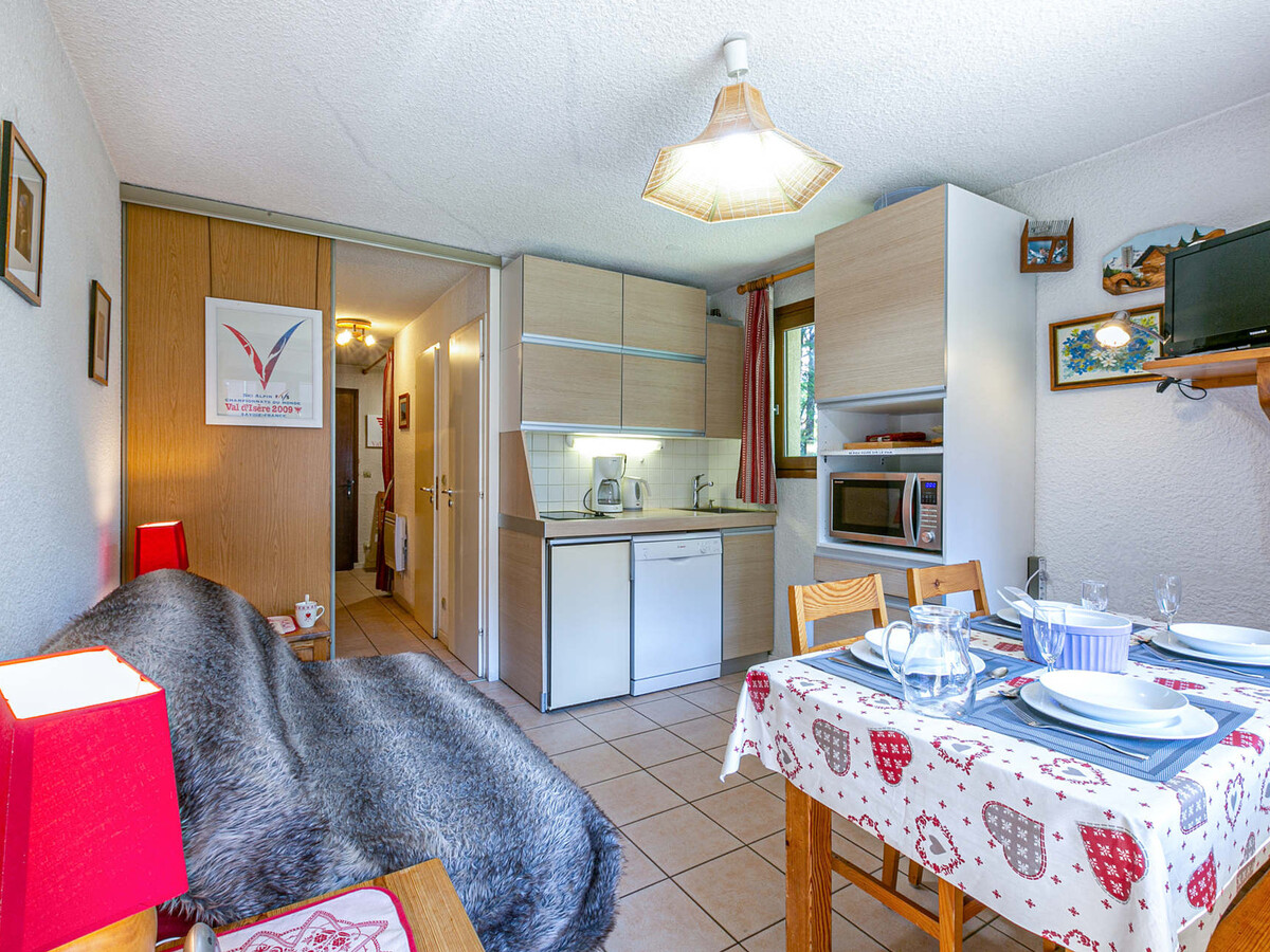 Studio 25m² avec balcon Sud/Est, parking couvert – Val-d'Isère - Photo 2