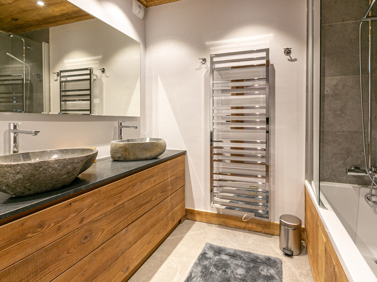 Luxe 4 pièces neuf avec cheminée et balcon Sud-Est - Photo 12