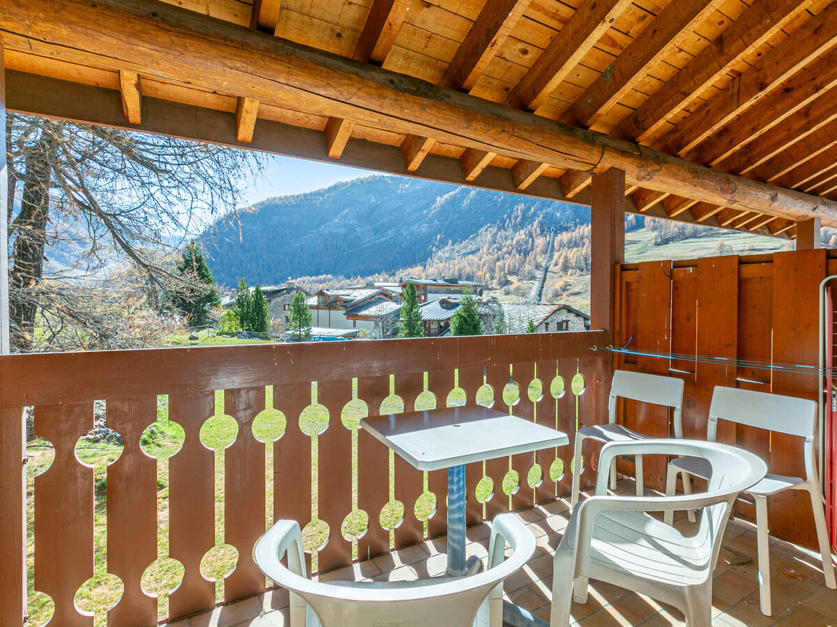 Duplex 5 pers. avec terrasse vue montagne à Val-d'Isère - Photo 9