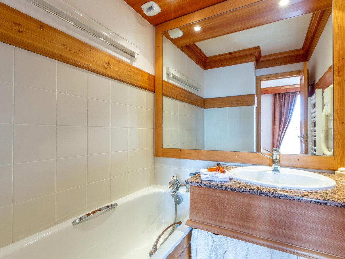 Studio 51 m² balcon Sud, vue pistes à Val-d'Isère - Photo 10
