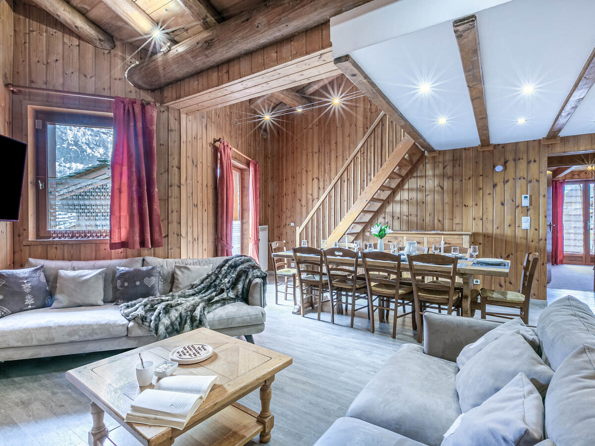 Duplex rustique 10 pers., cheminée et accès pistes à Val-d'Isère - Photo 3