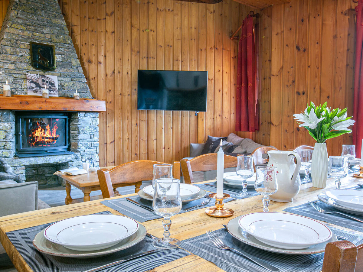 Duplex rustique 10 pers., cheminée et accès pistes à Val-d'Isère - Photo 6