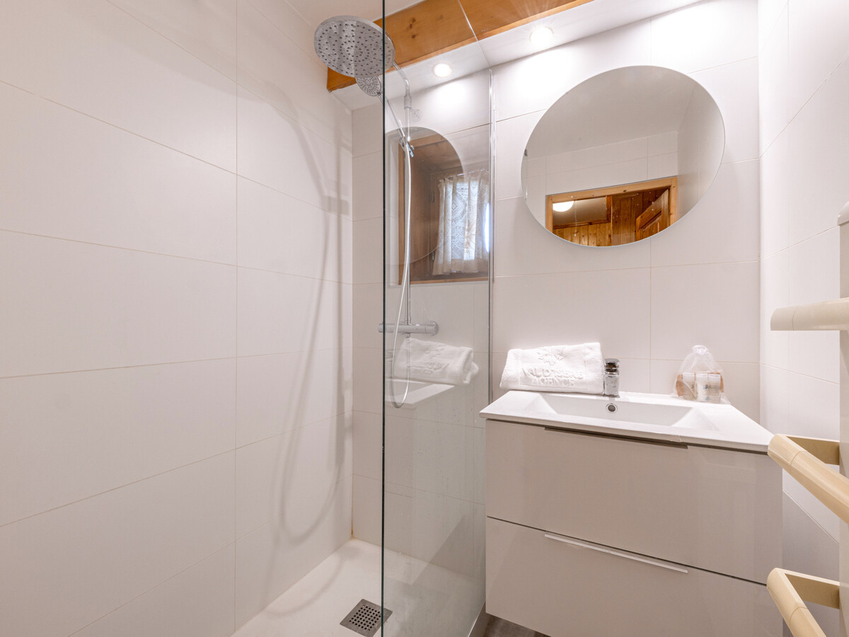 Appartement 6 pers. aux pieds des pistes à Val-d'Isère - Photo 11
