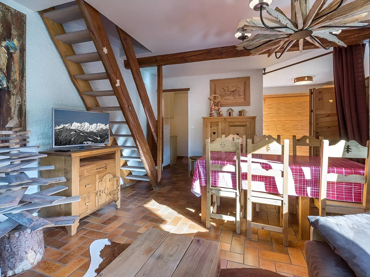 Eden Roc 3*** – Studio 49 m² aux pistes, cheminée - Photo 2