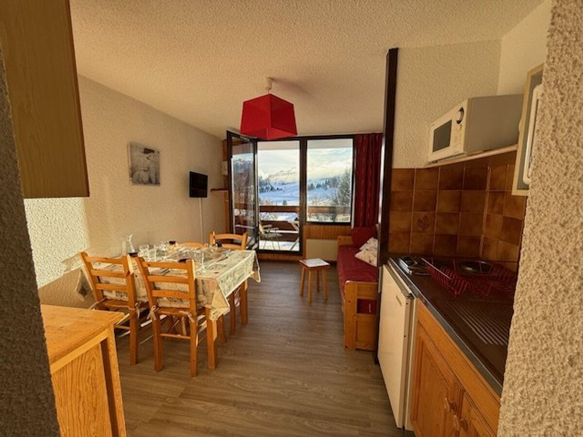 Studio cabine 4 pers aux Saisies, balcon sud face Beaufortain - Photo 1