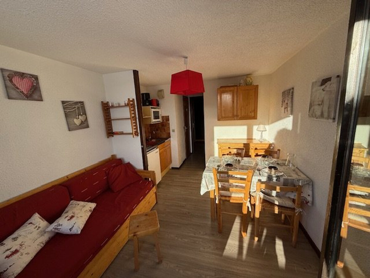 Studio cabine 4 pers aux Saisies, balcon sud face Beaufortain - Photo 6