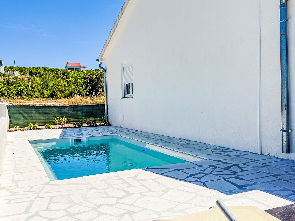 Maison Dalmatina avec terrasse, 900 m de la plage - Photo 3