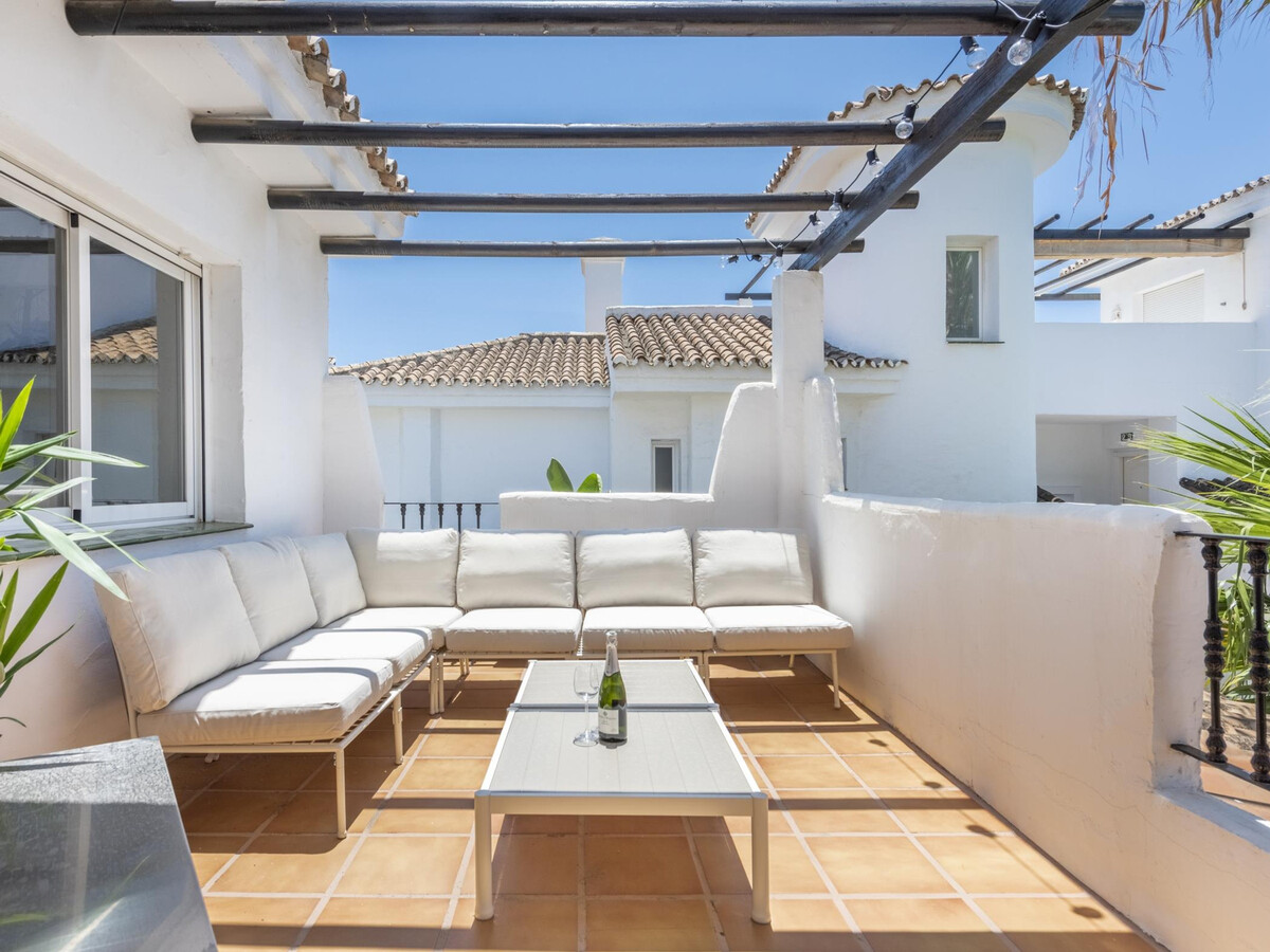 Appart 1 chambre scandinave, terrasse vue montagne à Marbella - Photo 10