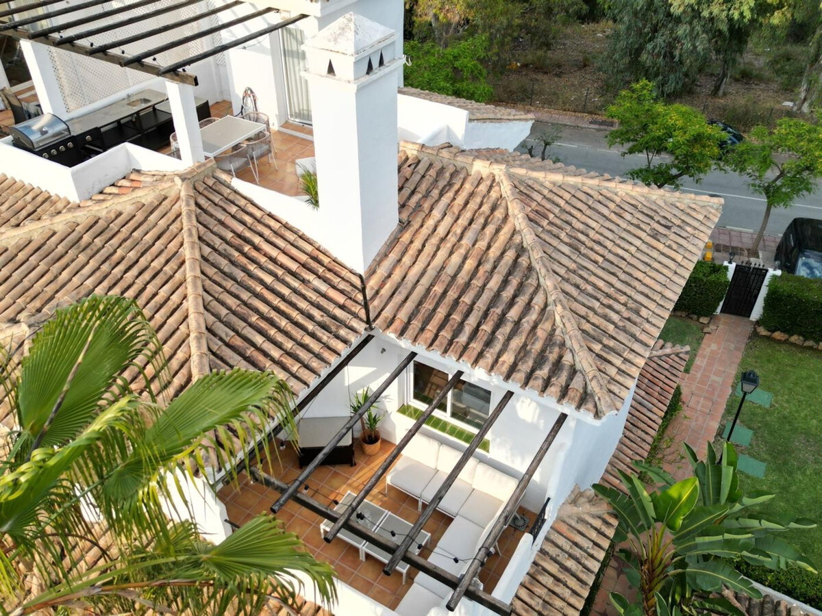 Appart 1 chambre scandinave, terrasse vue montagne à Marbella - Photo 12