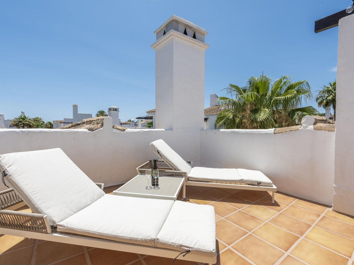 Appart 1 chambre scandinave, terrasse vue montagne à Marbella - Photo 18