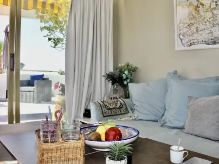 Appartement 57 m² vue Cap d'Antibes, terrasse 60 m² : photo 2