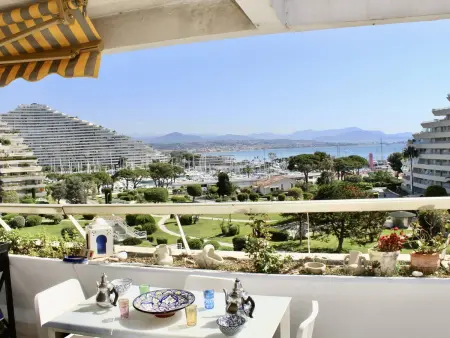 Appartement 57 m² vue Cap d'Antibes, terrasse 60 m² : photo 12