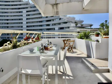 Appartement 57 m² vue Cap d'Antibes, terrasse 60 m² : photo 14