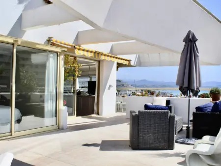 Appartement 57 m² vue Cap d'Antibes, terrasse 60 m² : photo 17