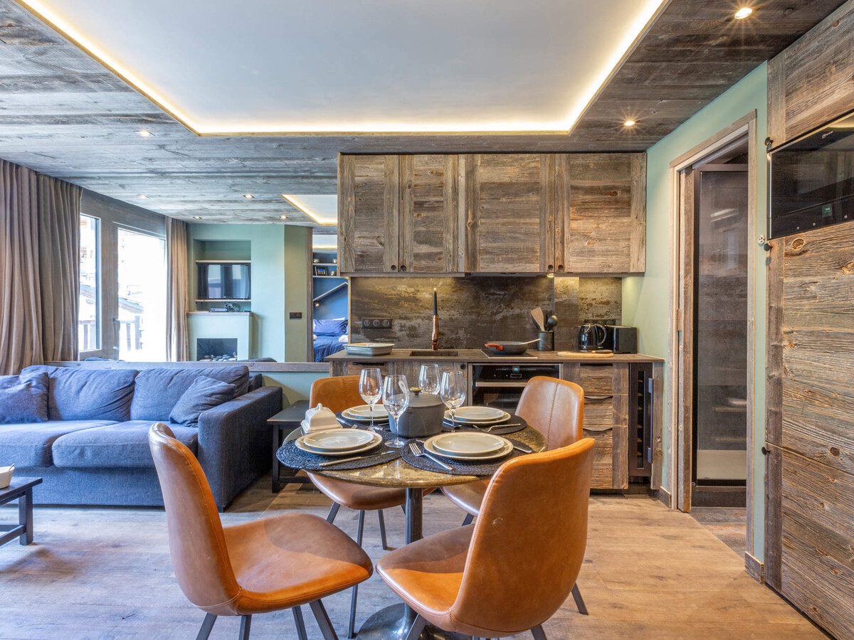 Appartement skis aux pieds avec balcon à Val-d'Isère - Photo 1