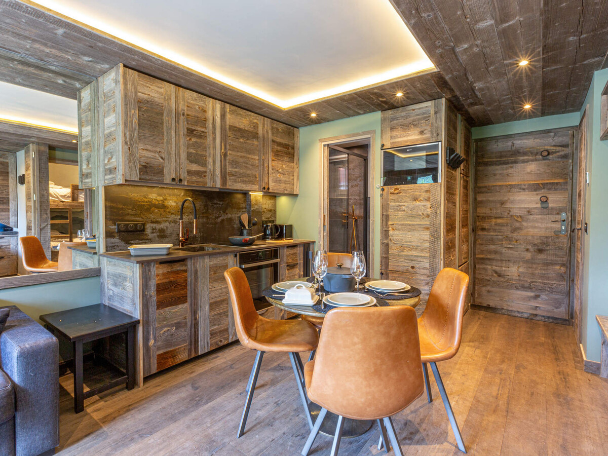 Appartement skis aux pieds avec balcon à Val-d'Isère - Photo 2