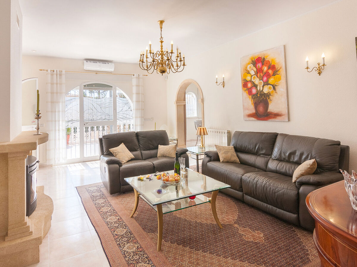 Villa Quito – piscine privée haricot et terrasse à Calpe - Photo 3