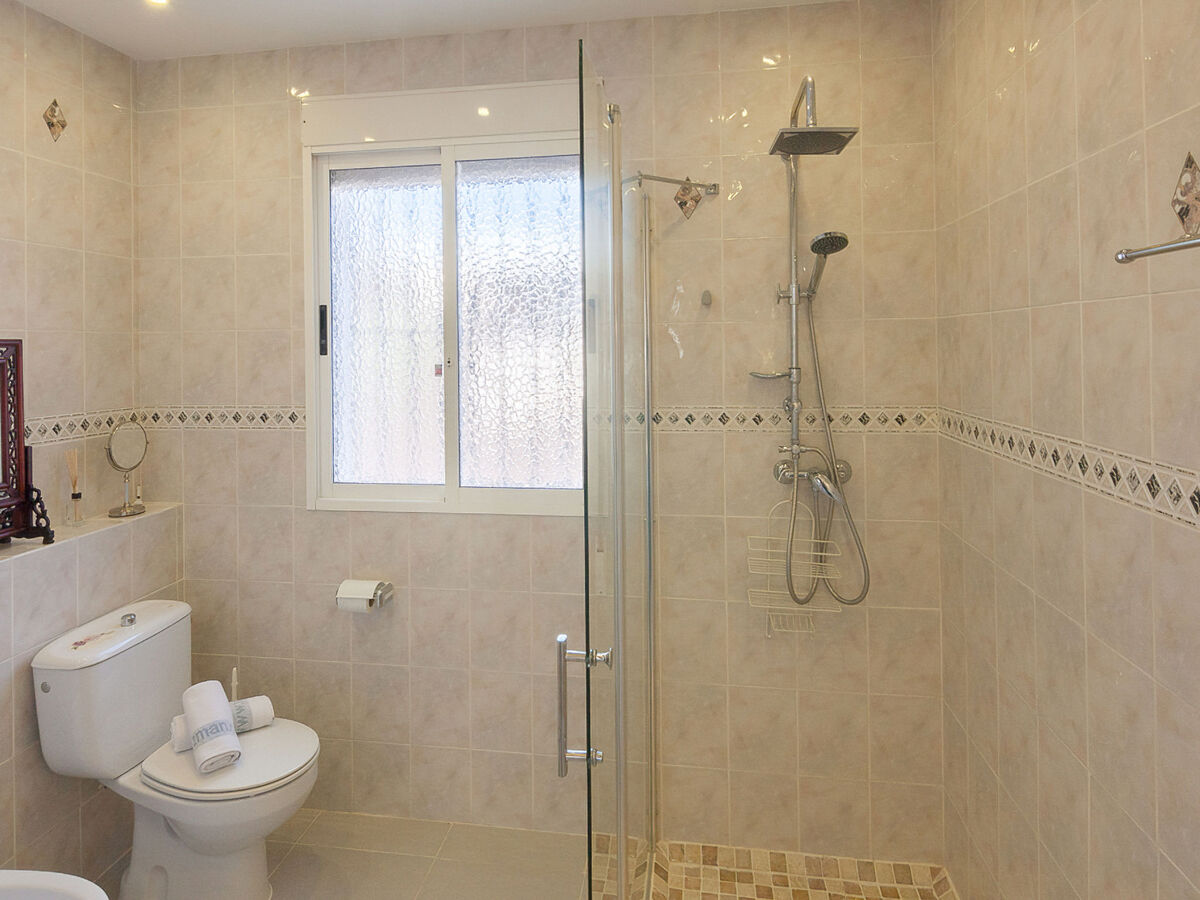 Villa Quito – piscine privée haricot et terrasse à Calpe - Photo 12