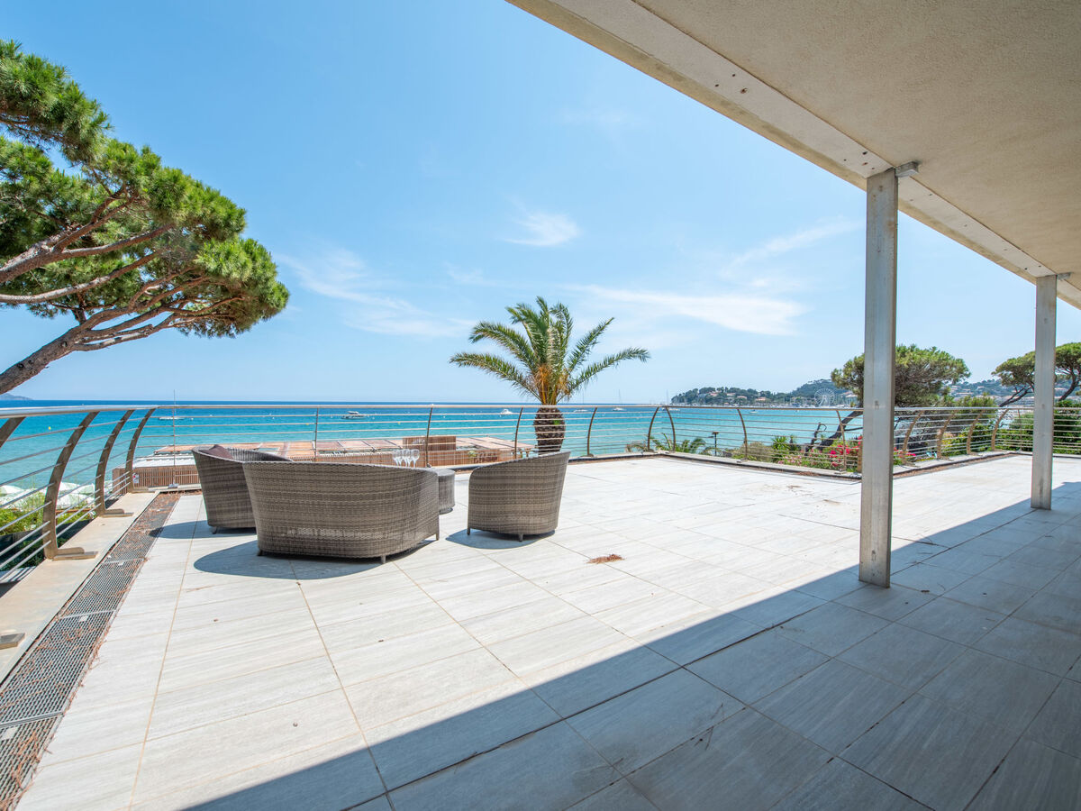 Villa Cabanon 230m² vue mer à 20m de la plage - Photo 1