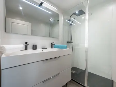 Appartement 2 pièces Cannes, vue mer panoramique : photo 17