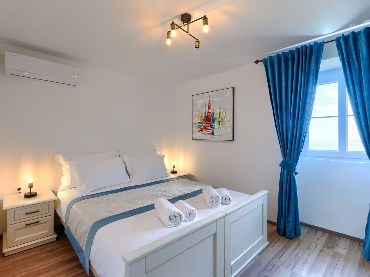 Di Nelo – Maison Labin, vue mer et jacuzzi - Photo 12