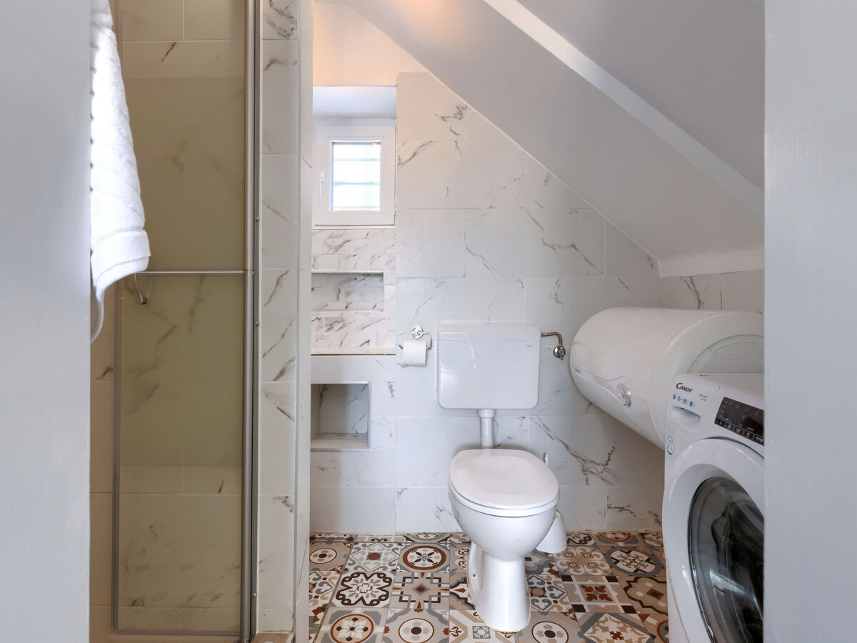 Di Nelo – Maison Labin, vue mer et jacuzzi - Photo 21