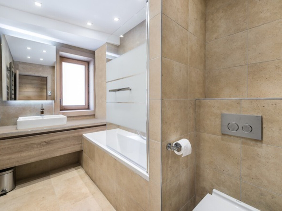 Duplex 76m² rénové, parking, 500m du centre Val-d'Isère - Photo 7