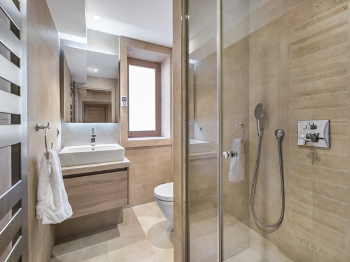 Duplex 76m² rénové, parking, 500m du centre Val-d'Isère - Photo 9