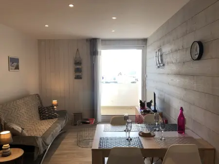 T2 rénové 4 couchages, balcon, parking à 200m plage : photo 12